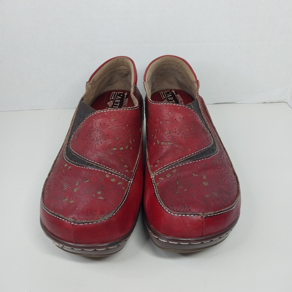 L'Artiste by Spring Step Womens Sz EU 38 US 8 Burbank embossed Red Heeled Clogs - Picture 2 of 14